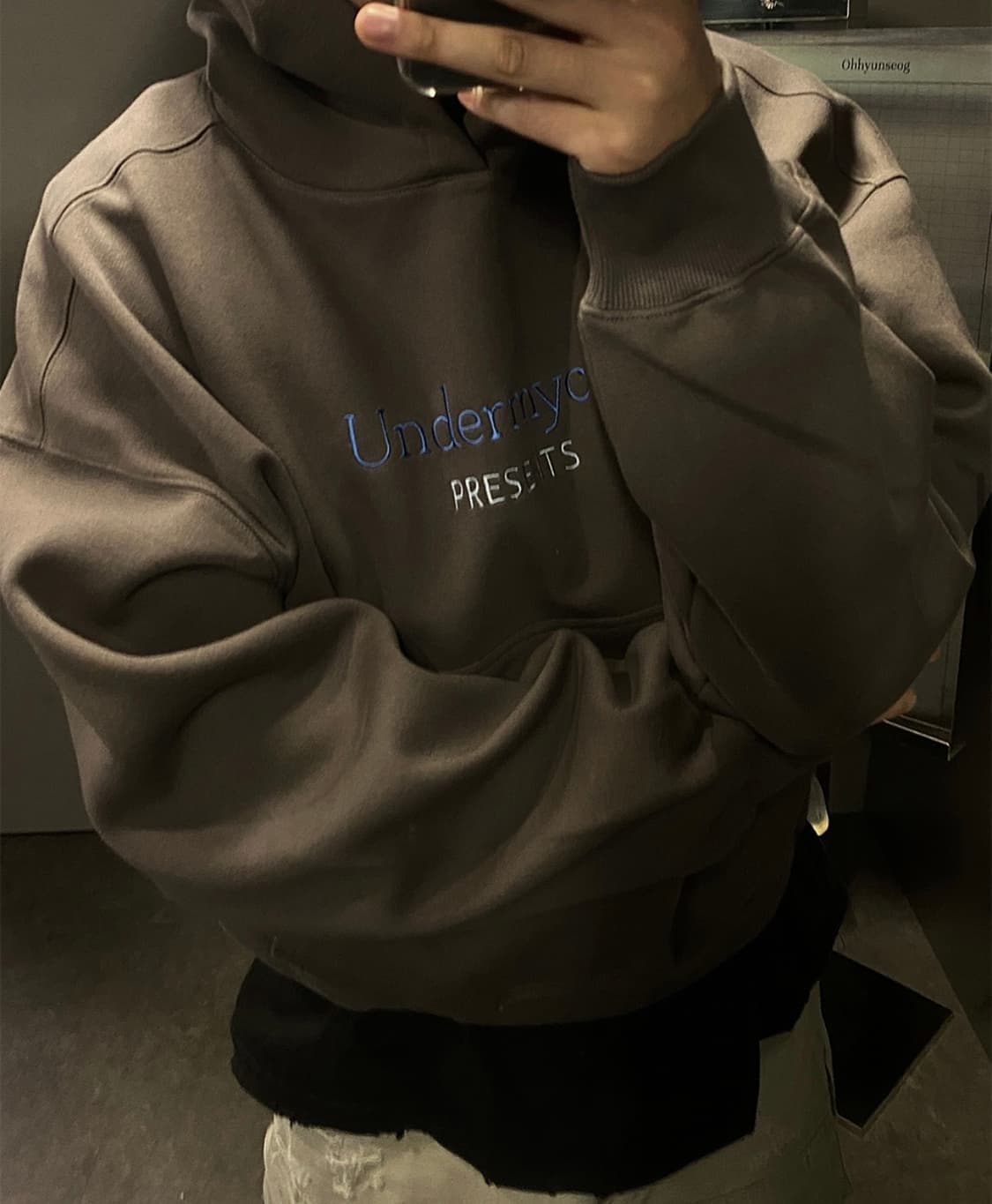 (새상품) 언더마이카 후드티 브라운 상품이미지5