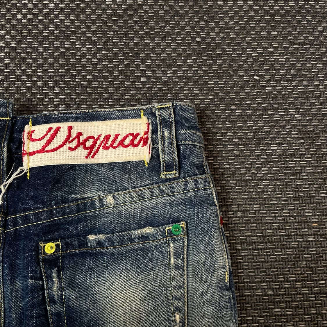 (28) 디스퀘어드2 빈티지 데미지 단추포인트 미니 스커트 상품이미지9