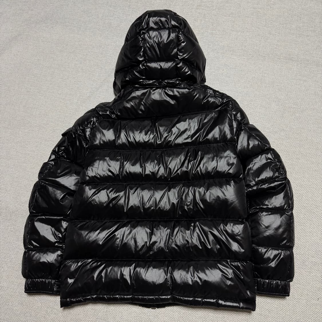 몽클레어 마야 유광 패딩자켓 상품이미지7