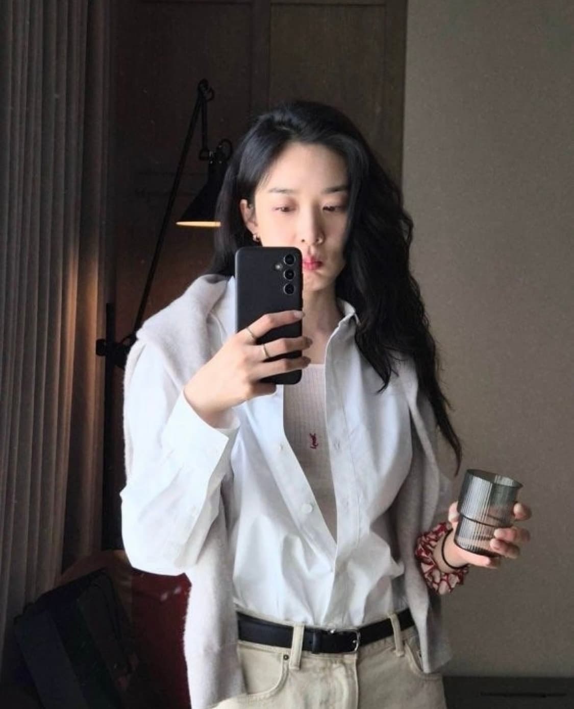 생로랑 카산드라 로고자수울탱크탑 상품이미지8