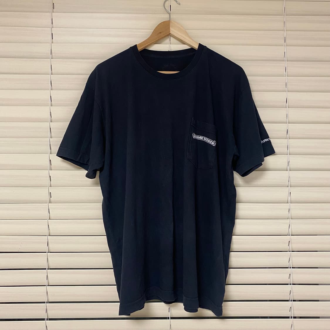 크롬하츠 Chrome Hearts 스크롤 퍽유 로고 반팔 티셔츠 XL 상품이미지3