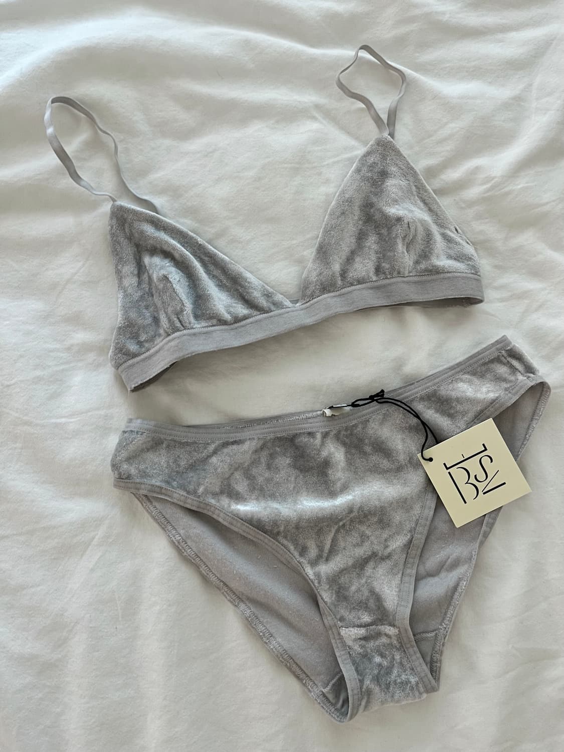 *해외출국으로 판매중단예정* 베이스레인지 미시시피 벨벳 브라렛 세트 상품이미지2