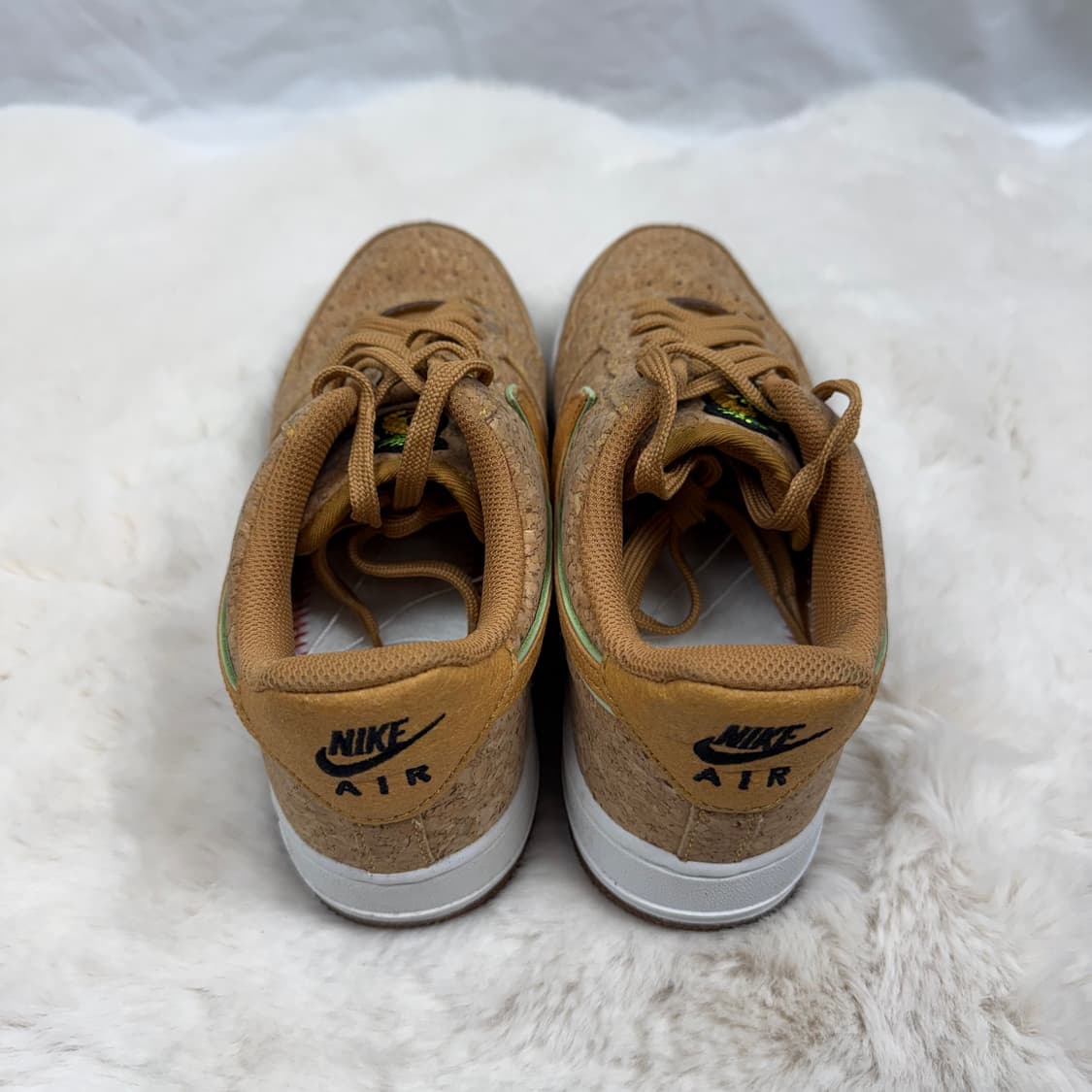 250) 나이키 에어 포스 1 '07 프리미엄 파인애플 코르크 상품이미지4