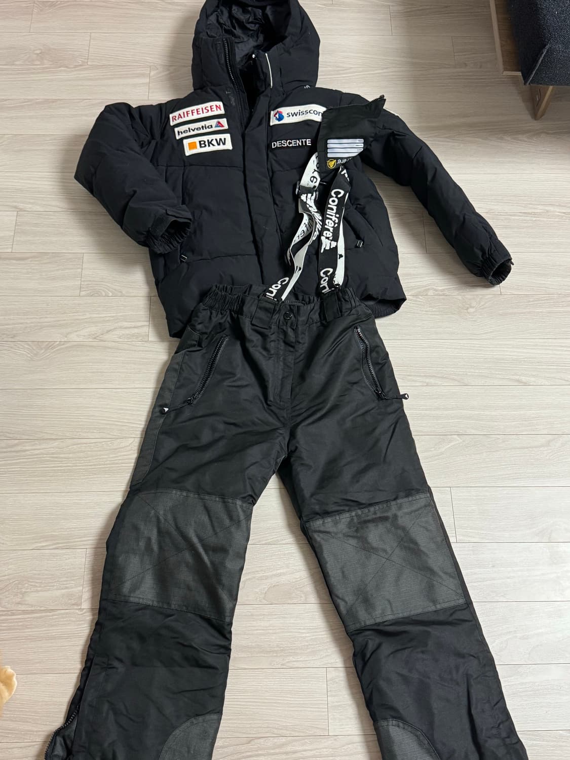 데상트 아동스키잠바 + 스키바지 140 상품이미지1