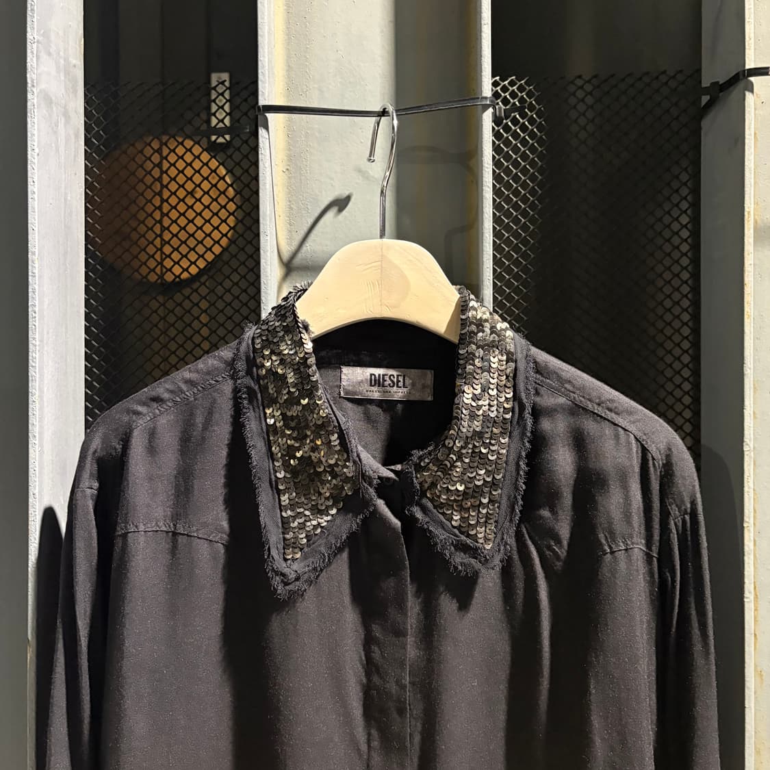 디젤 블랙 스팽글 셔츠 상품이미지2