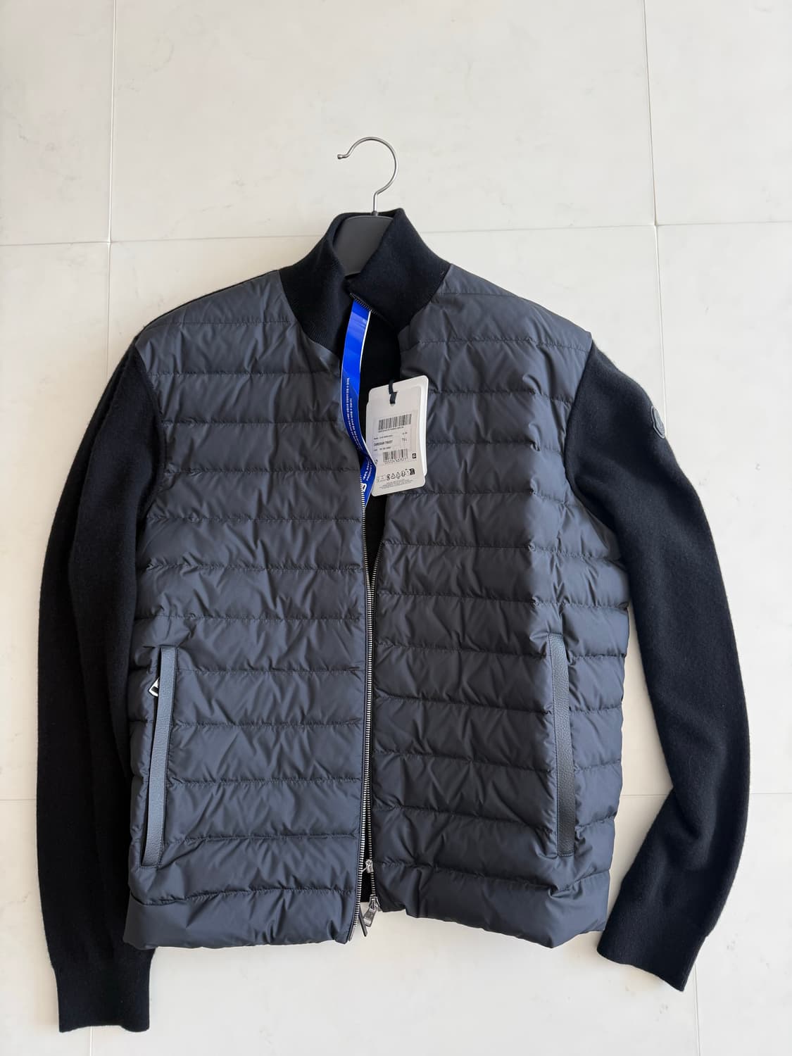 패딩 집업 가디건 - 블랙 / J20919B00004M4281999 상품이미지2