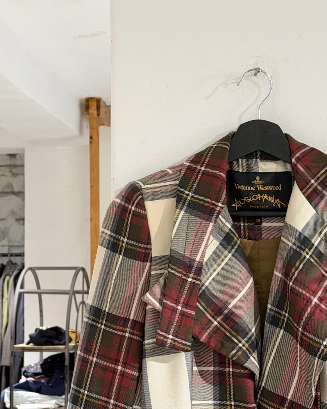 비비안웨스트우드 아이보리 레드 타탄체크 1B 울 자켓 상품이미지2