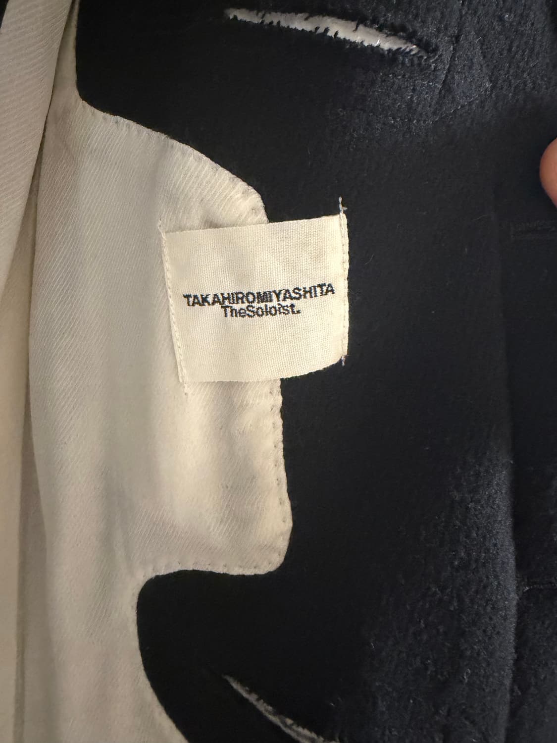 (50)솔로이스트 15aw 가죽탭 코트 상품이미지8