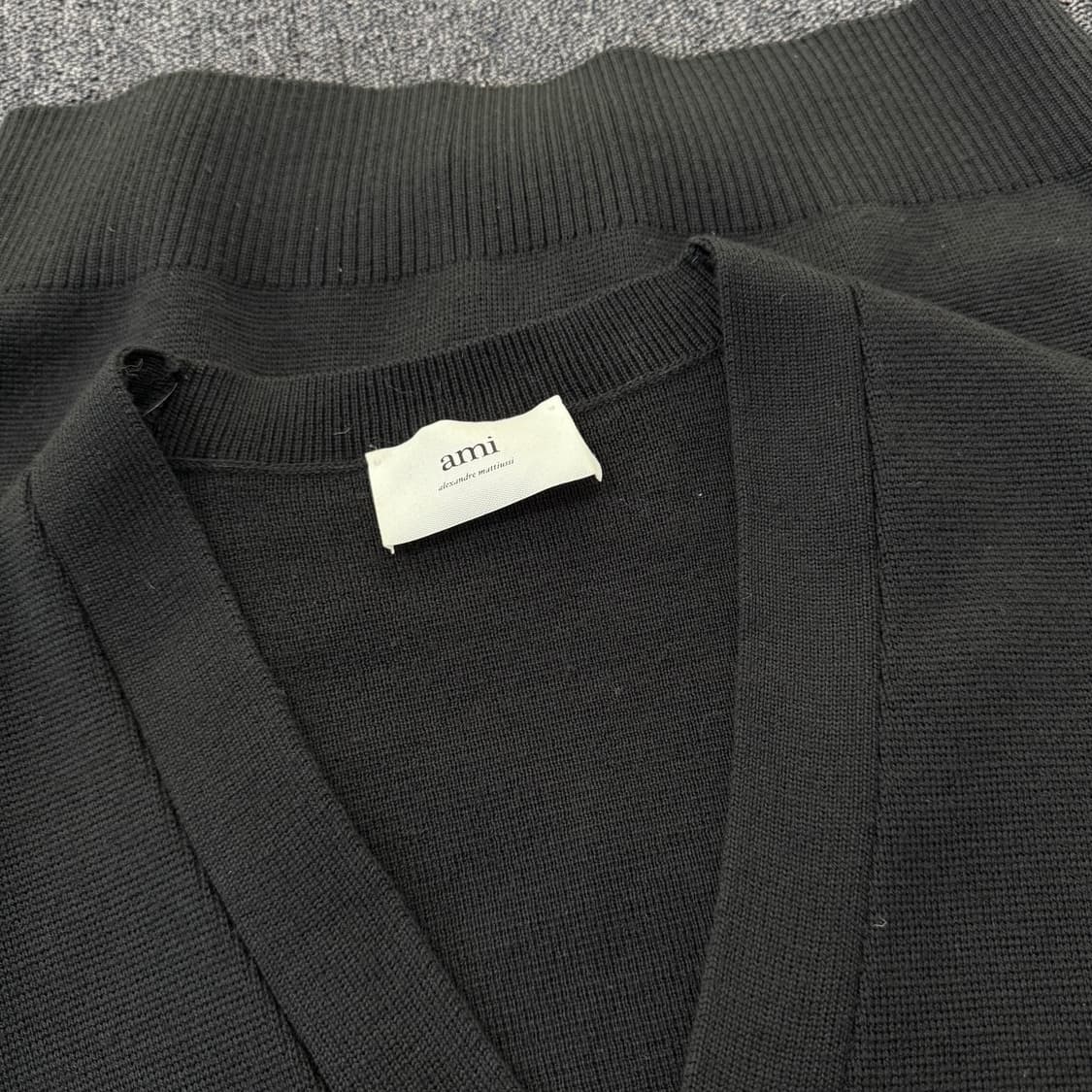 ami 아미 스몰 하트 로고 울 가디건 상품이미지7