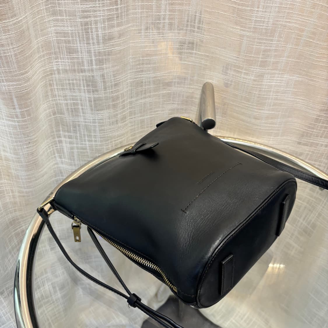 정품 빈폴 소가죽 버킷 크로스백     상품이미지6