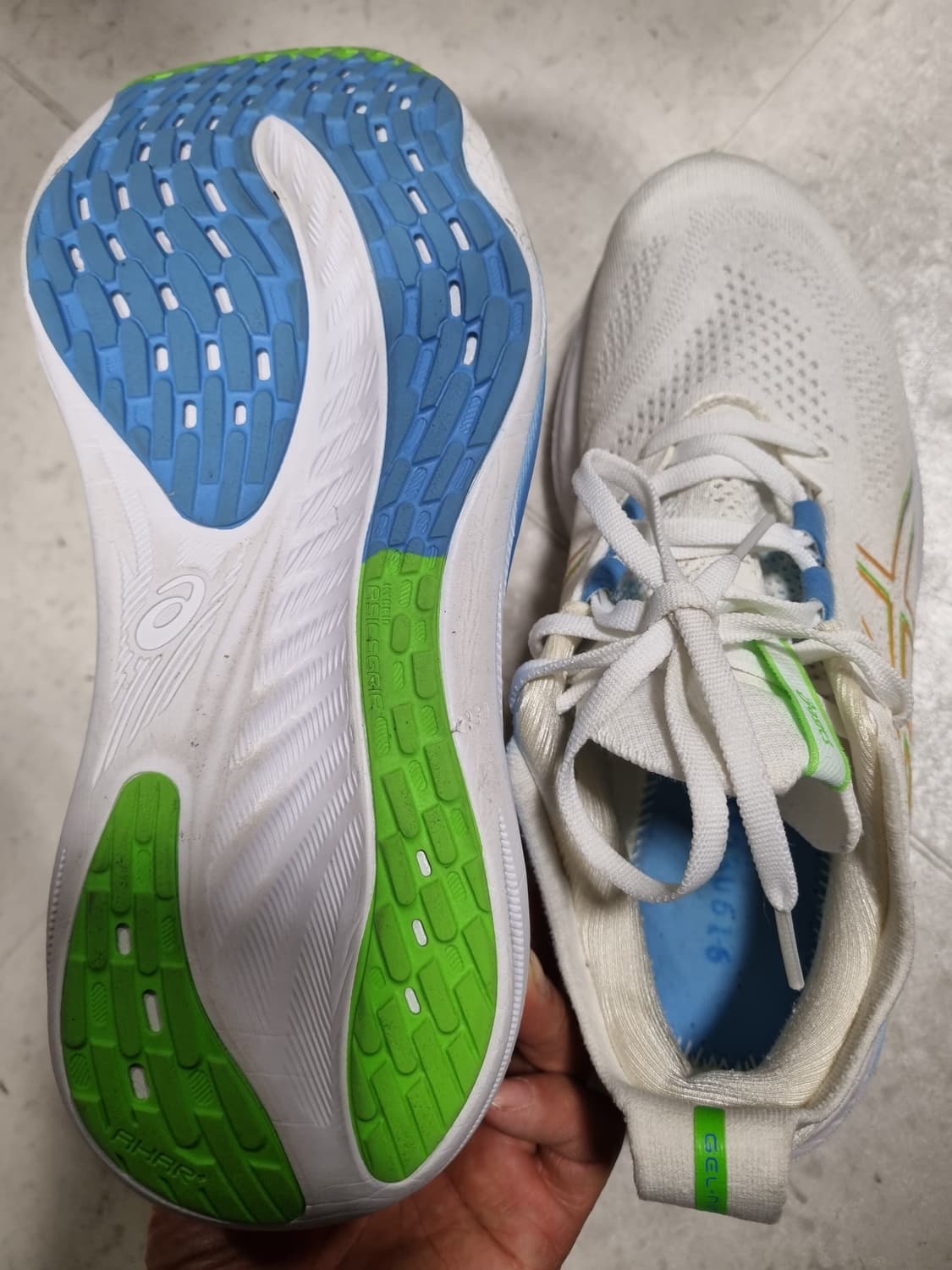 아식스 젤 님버스26 러닝화  상품이미지4