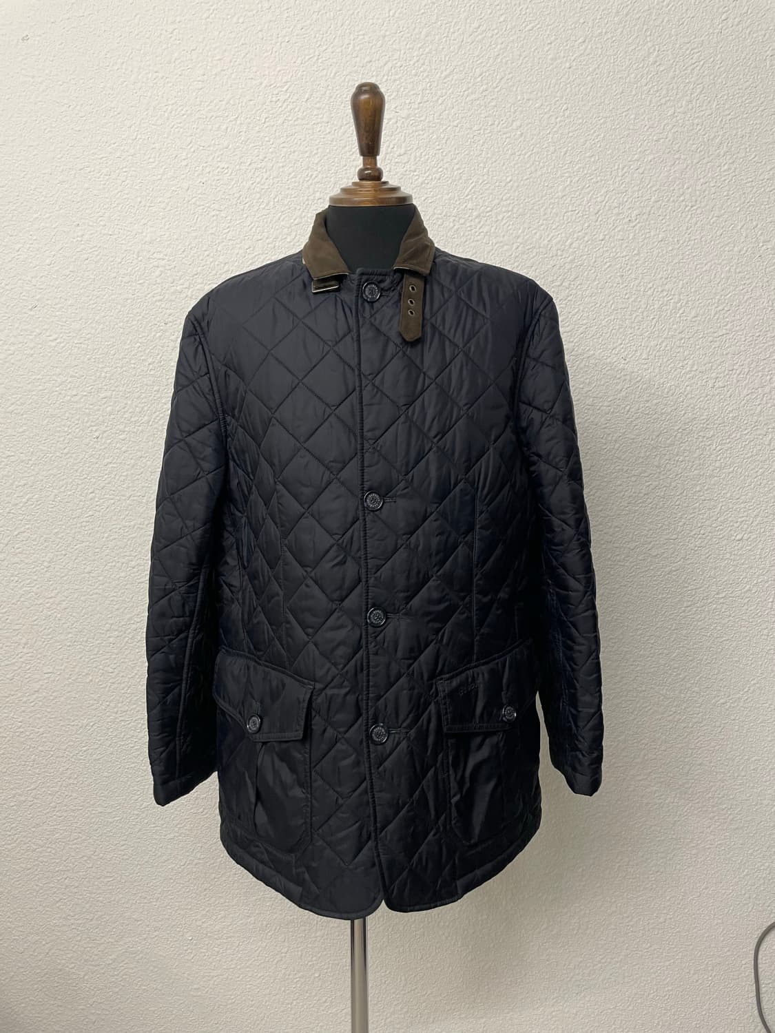 바버 (Barbour) 네이비 경량 패딩 XL 상품이미지1