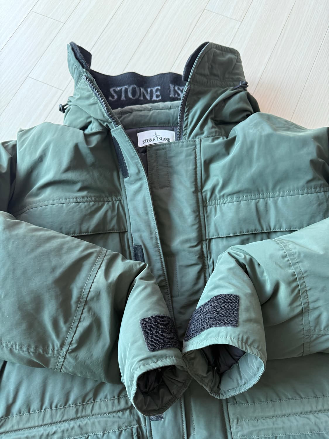 스톤아일랜드 마이크로 랩스 다운 파카 20fw 상품이미지5