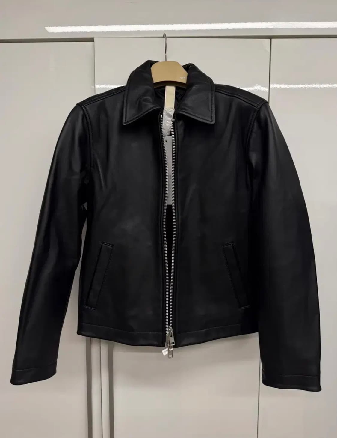 선플라워 숏 레더 자켓 블랙 48사이즈 상품이미지2