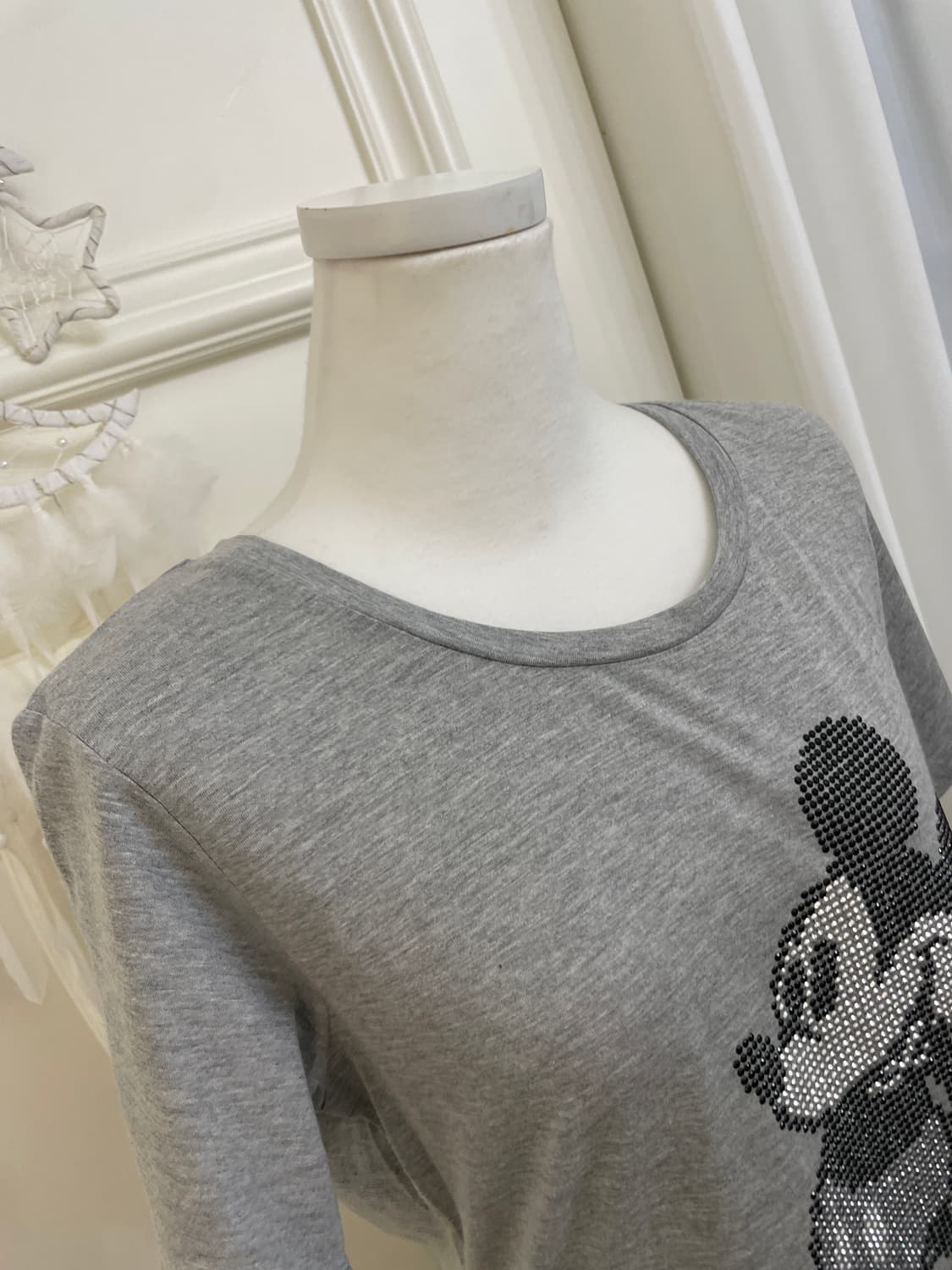 charcoal stone mickey point loose top 상품이미지7