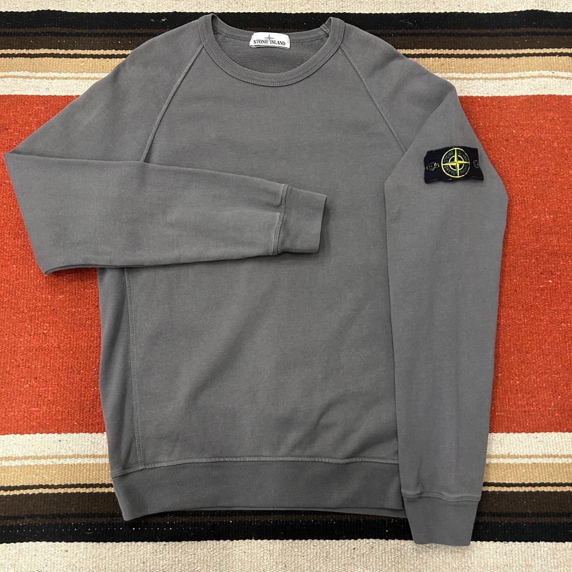 스톤아일랜드 올드이펙트 맨투맨 상품이미지1