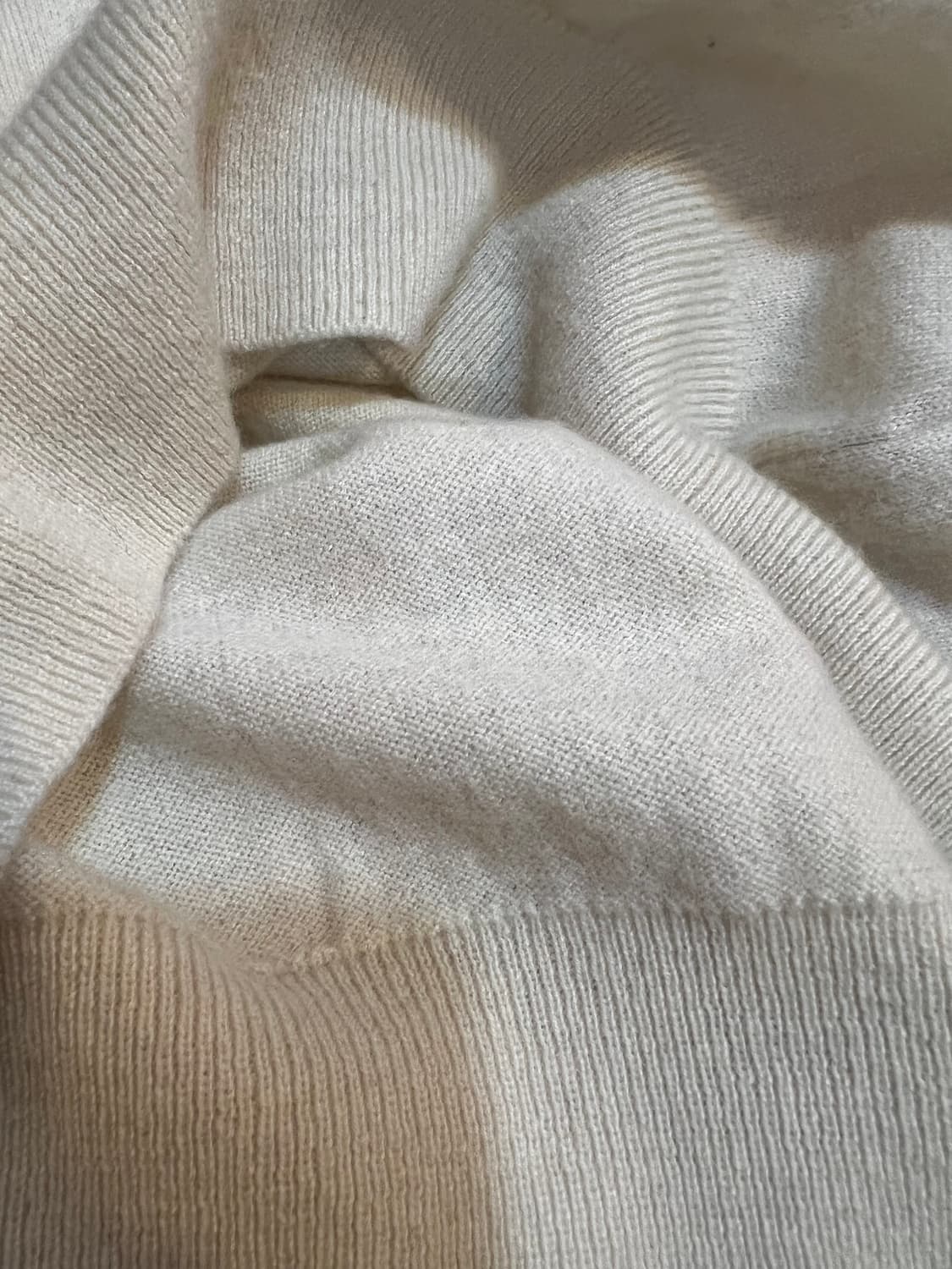 유니클로 여성 아이보리 캐시미어100니트 반팔라운드니트 상품이미지7