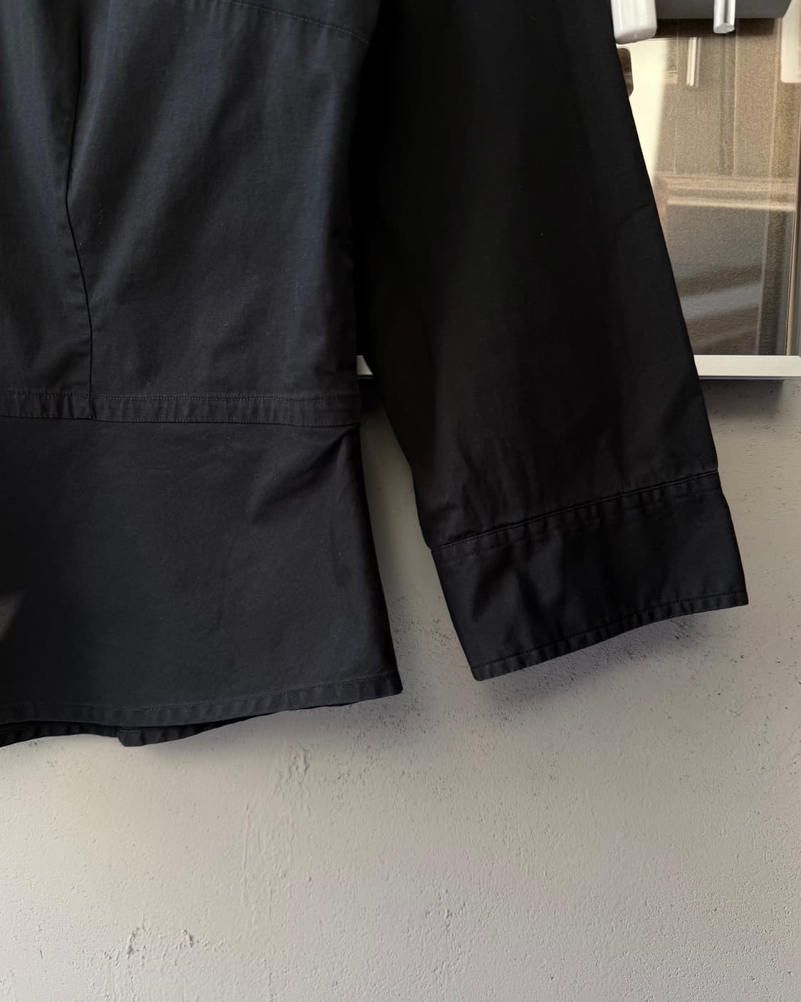 BURBERRY women's black crop shirt 상품이미지4