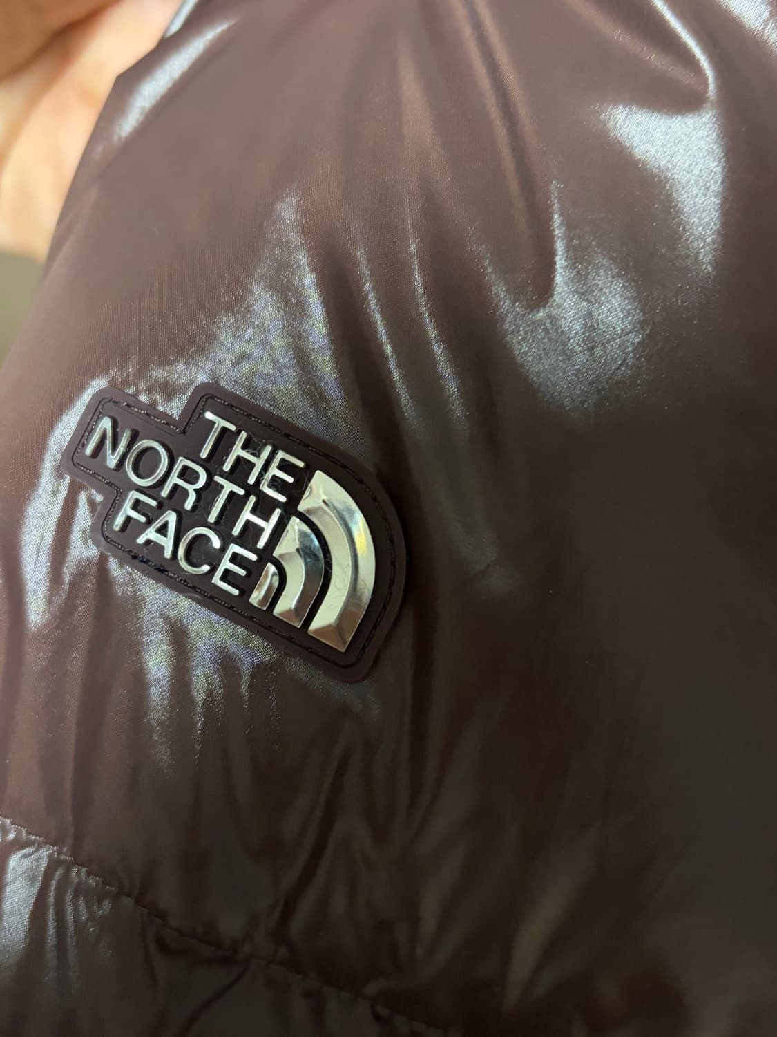 노스페이스 글로시 다운 패딩 브라운 상품이미지10