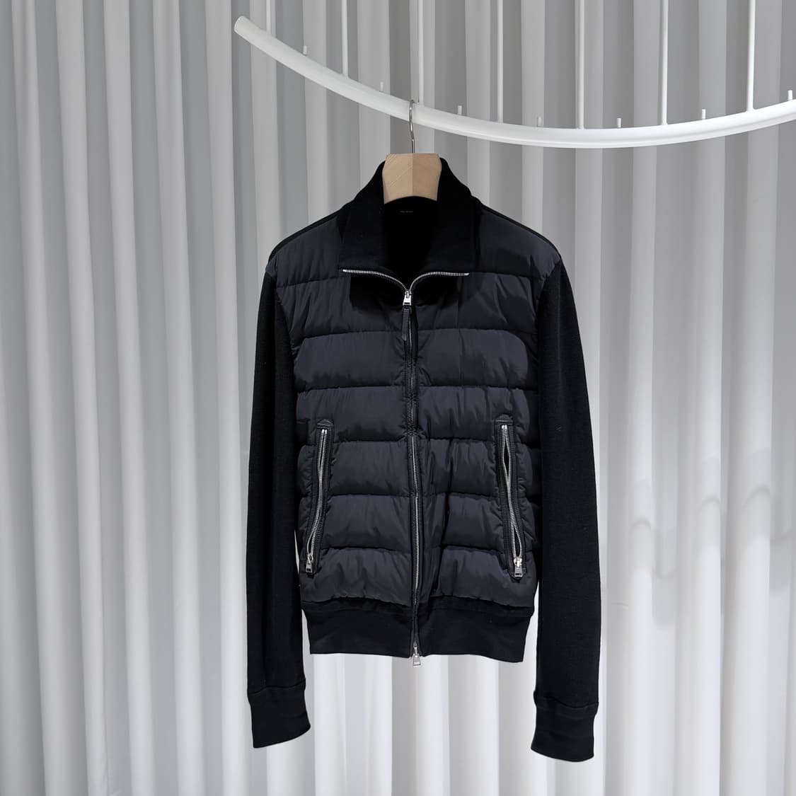 48 / 톰포드 메리노울 007 블랙 니트패딩 상품이미지2