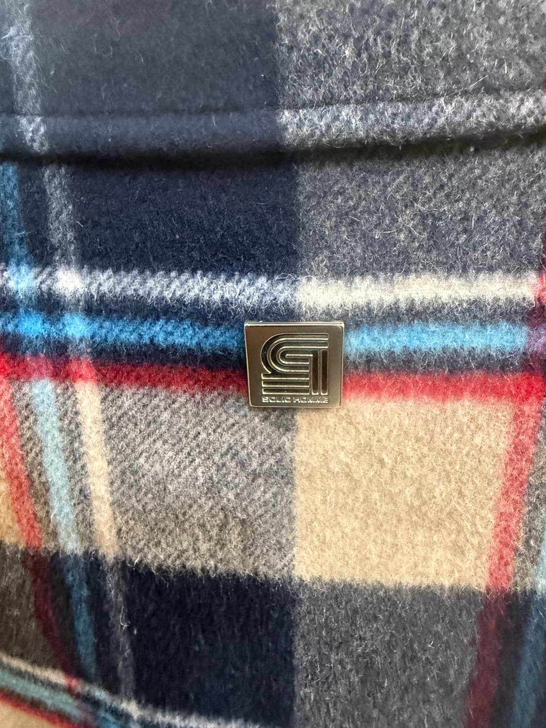 50/105 정품 솔리드옴므 플라넬 패디드 셔켓 팝니다 상품이미지8