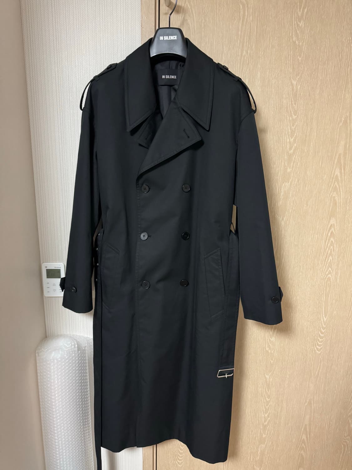 인사일런스 오버사이즈 트렌치코트 블랙[L] 상품이미지1