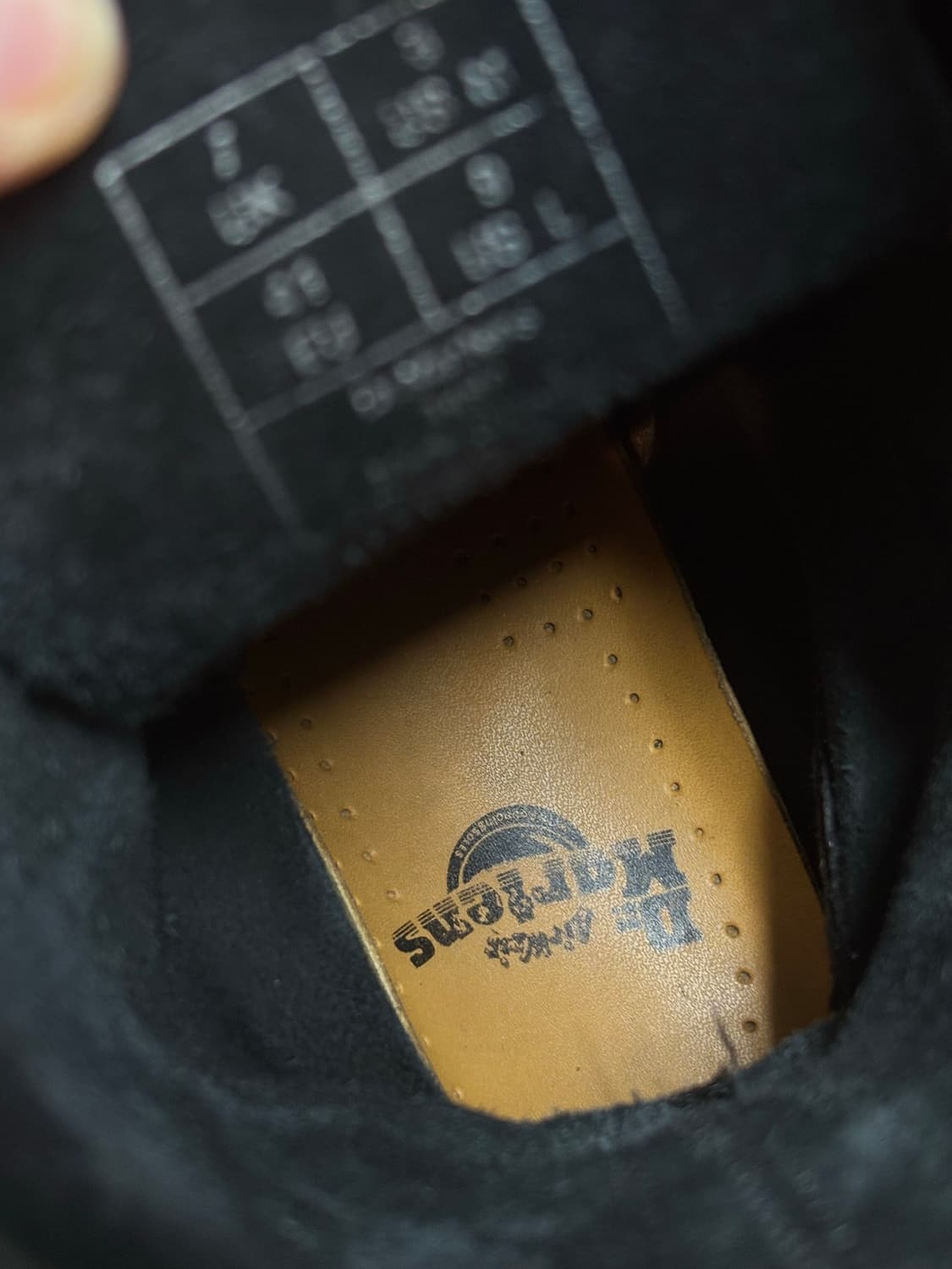 닥터 마틴 1490 스무스 블랙 10홀 상품이미지7