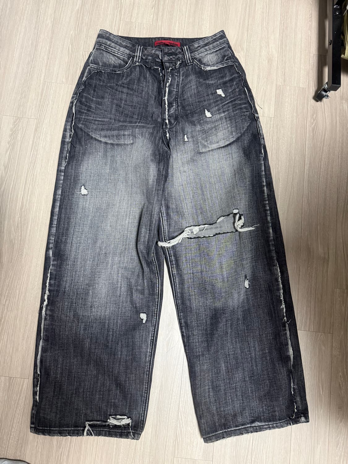 제이디드 런던 Black Eroded XL Colossus Jeans 상품이미지3