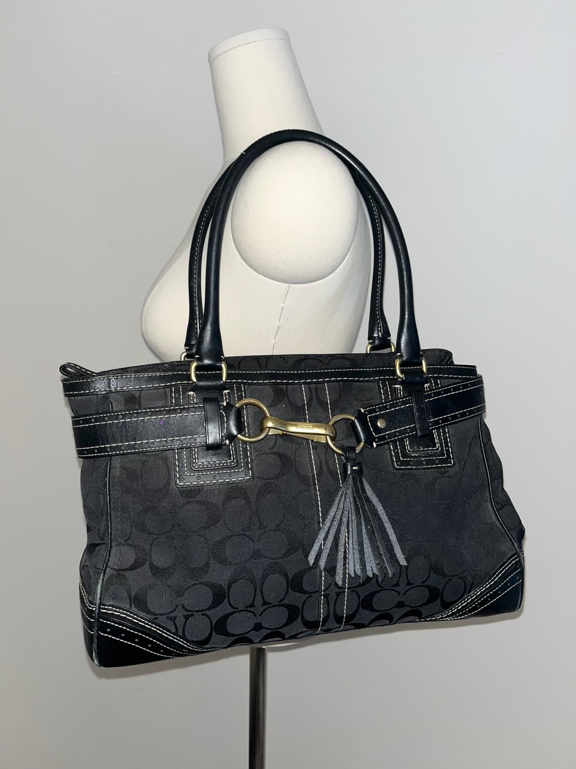 Coach black square shoulder bag 상품이미지2