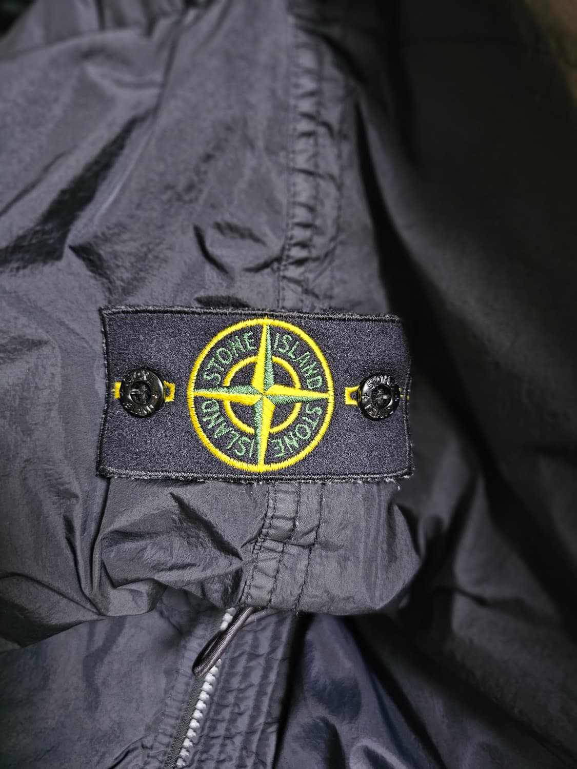 스톤아일랜드 리사이클 나일론 다운 베스트 23FW 상품이미지4