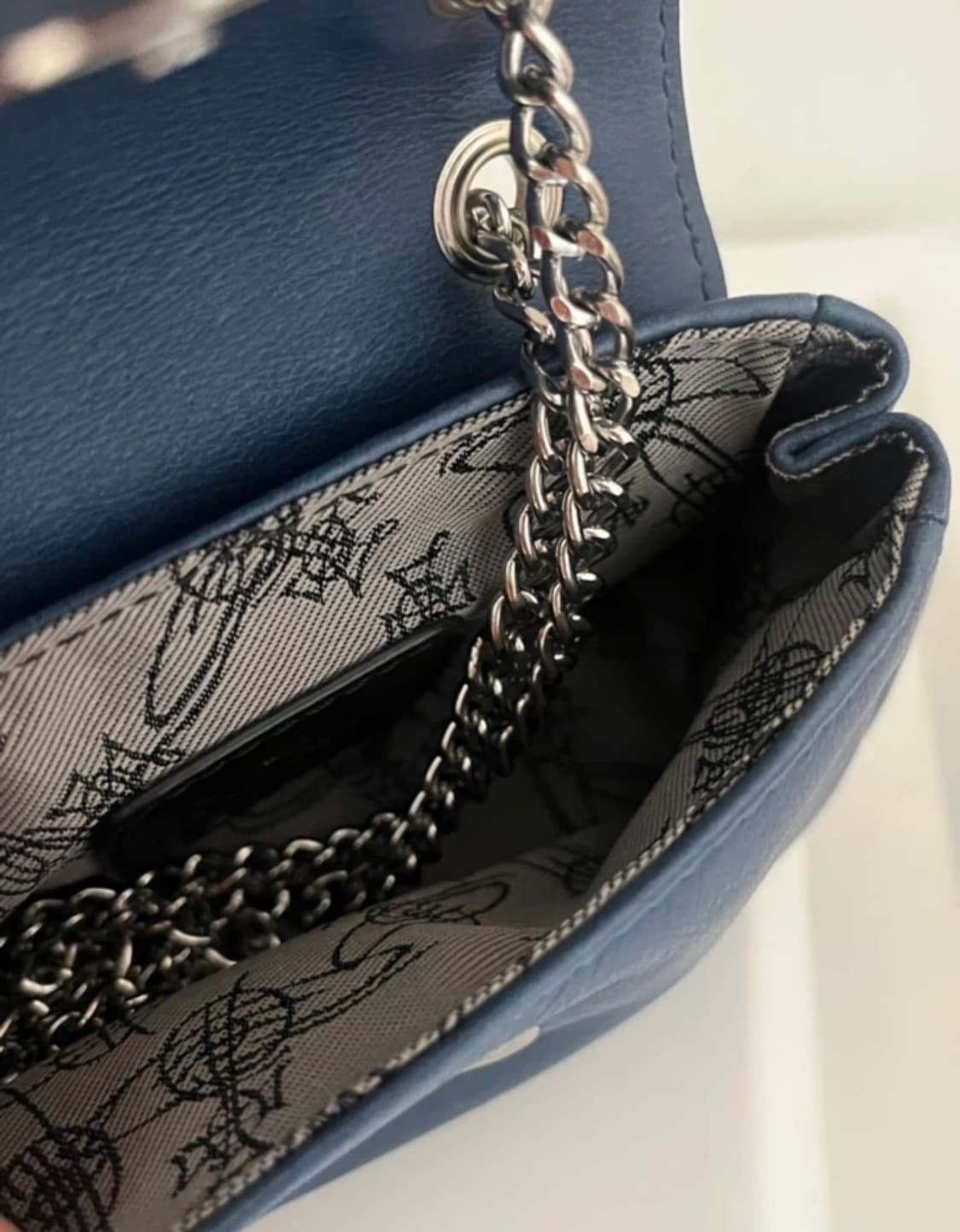 비비안웨스트우드 크로스백 / 비비안웨스트우드 가방 / 비비안웨스트우드 상품이미지5