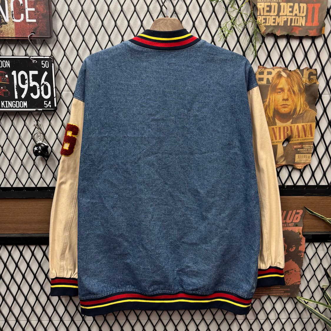 JPN VINTAGE 데님 바시티자켓 전면 빅자수 포인트 중청 상품이미지2