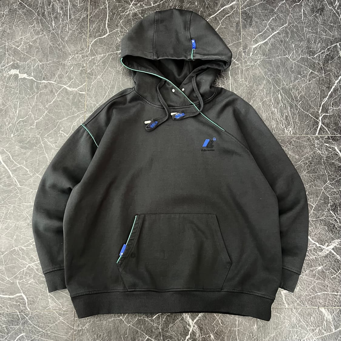 자라 x 아더에러 콘트라스트 스웨트 후디 블랙 상품이미지1