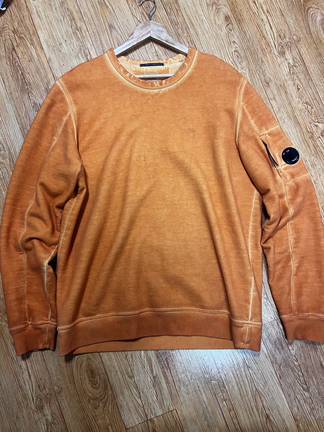 cp컴퍼니 맨투맨 상품이미지1