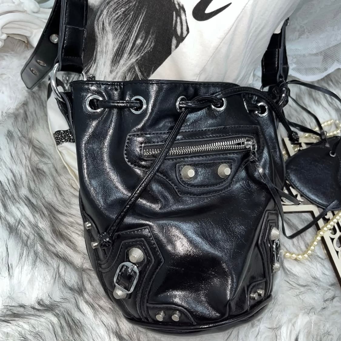 빈티지 스터드 크로스백 상품이미지2