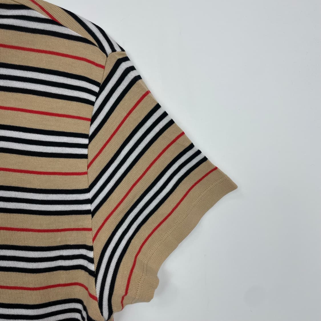버버리 카라 티셔츠 상품이미지3