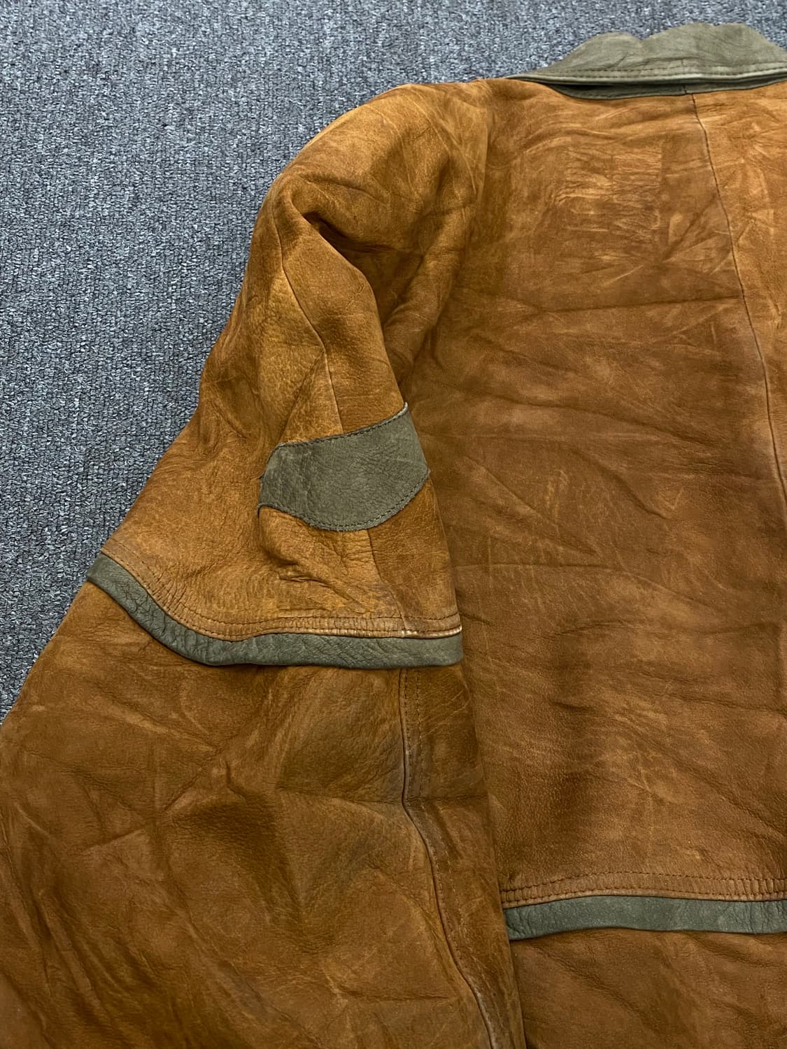 90s 오스트레일리아 스웨이드 레더(양가죽) 상품이미지9