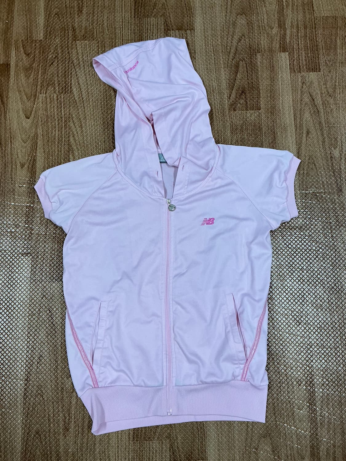 뉴발란스 핑크 반팔 후드집업 상품이미지1