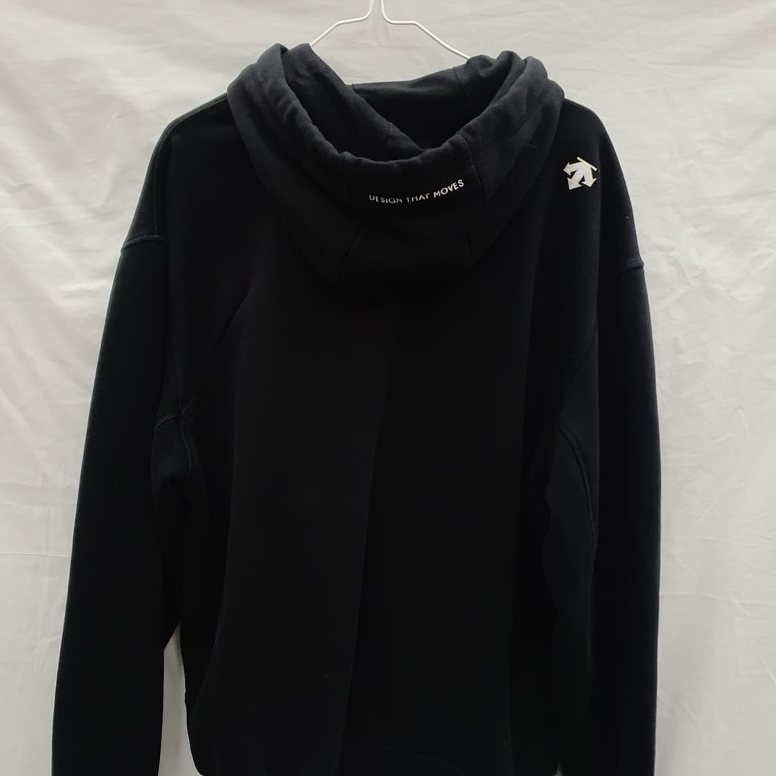 데상트 블랙 트레이닝 셋업(남100) 상품이미지1