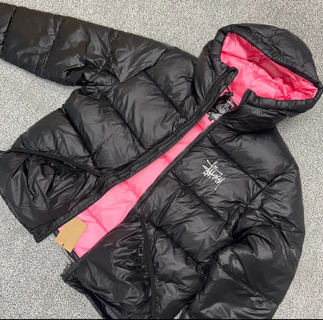 새상품) 스투시 립스탑 다운 패딩 상품이미지1