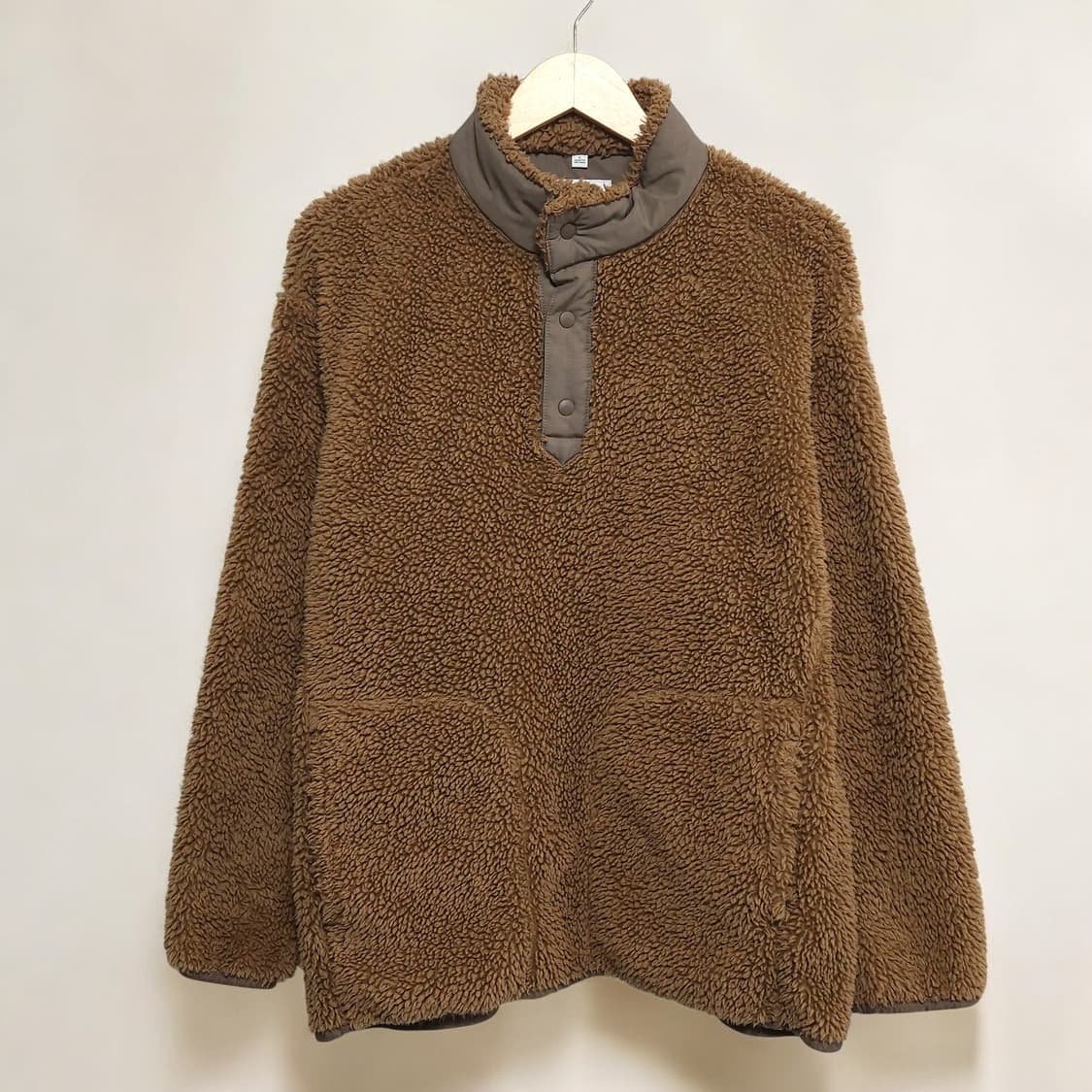 100)유니클로x화이트 마운티니어링 플리스 후리스 풀오버 상품이미지1