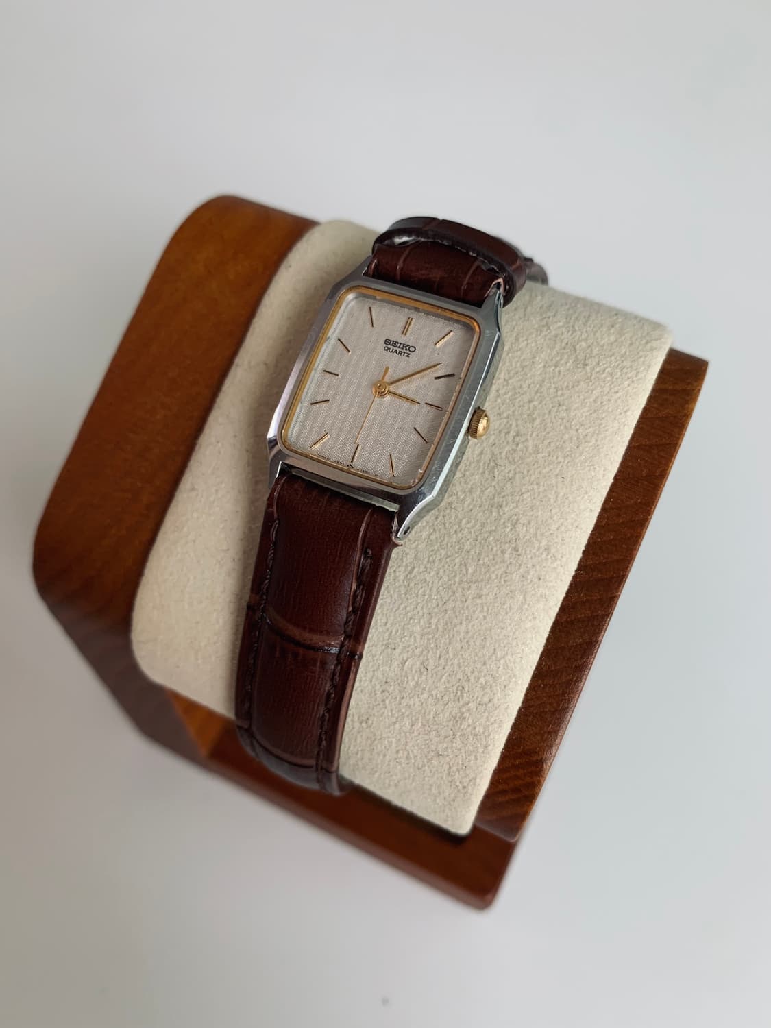 세이코 Seiko 쿼츠 브라운 상품이미지1