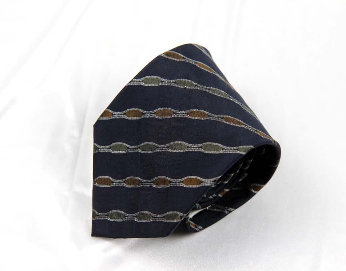 이세이 미야케 8.3cm A등급 남자 명품 넥타이 상품이미지1