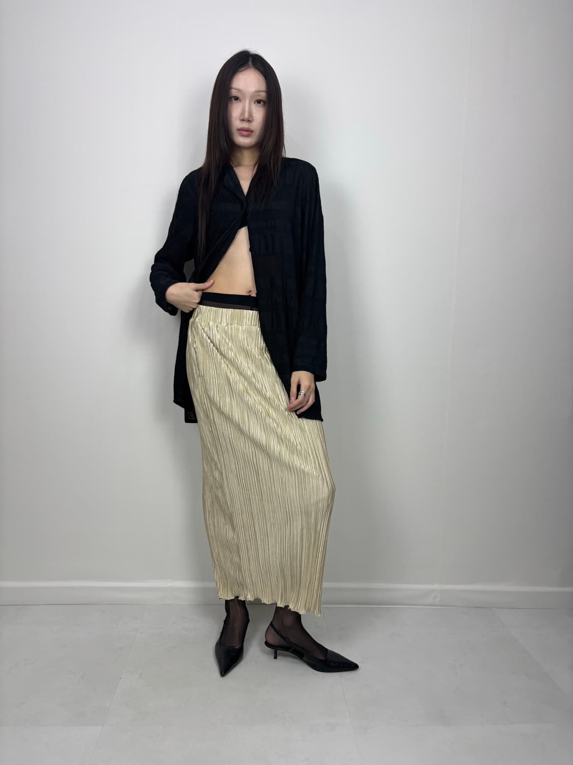 GLOSSY GOLD PLEATED SKIRT 상품이미지3
