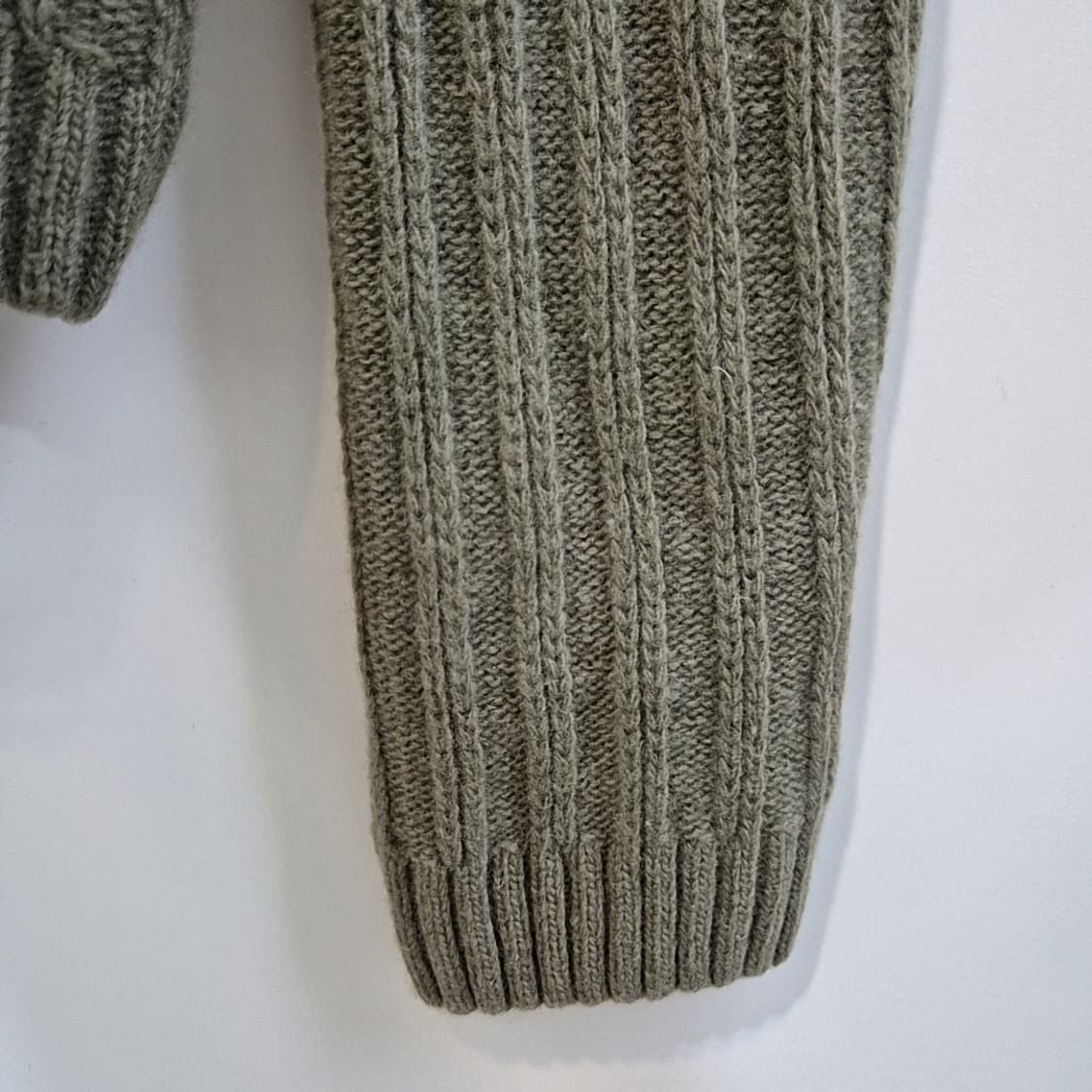 기마구아스 사이드집업 터틀넥 니트 상품이미지5