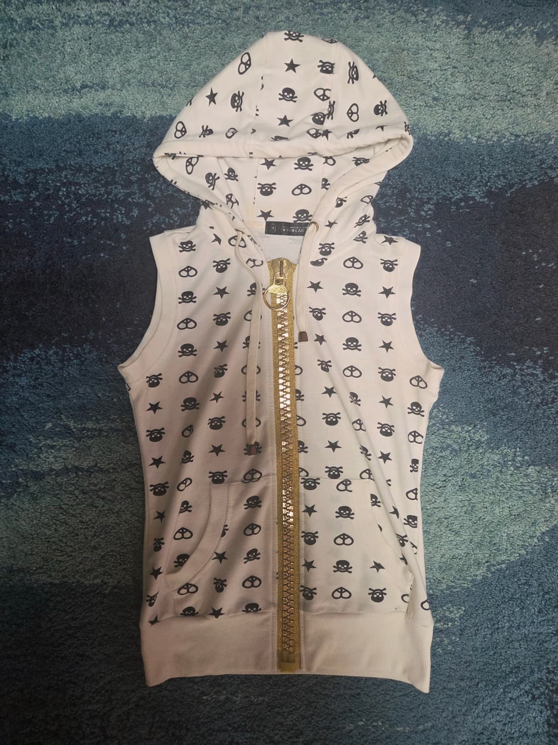 (이염있어서저렴히)Y2k 골드지퍼 해골별 프린팅  민소매후드집업 상품이미지1