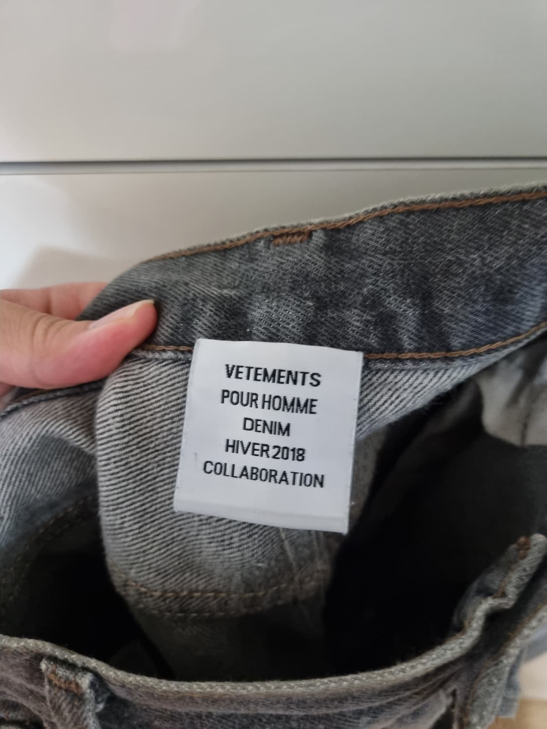 [M] 베트멍x리바이스 뒷자수 흑청 데님 진 상품이미지4