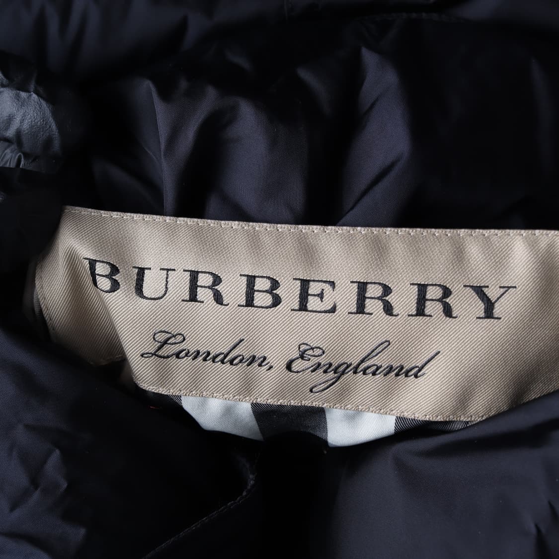 버버리 해로우든 벨티드 청둥오리 다운 하이넥 패딩 파카 점퍼 상품이미지3