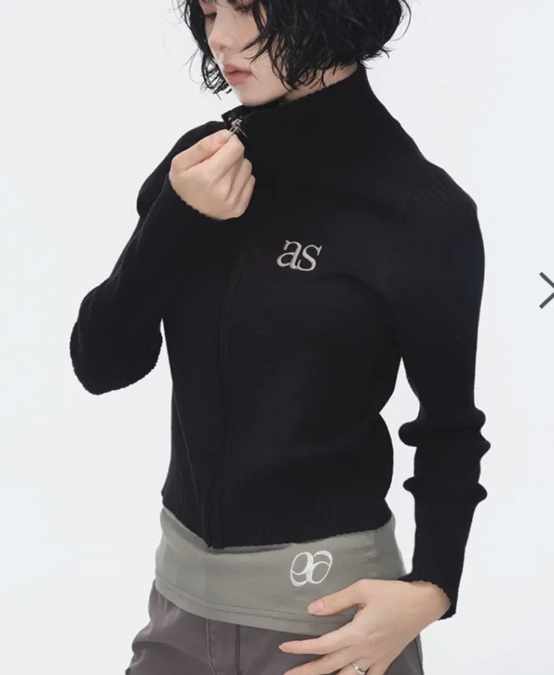 애즈온 니트 집업 상품이미지1