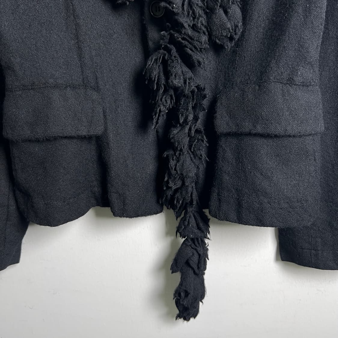 꼼데가르송 로브 드 샹브르 블랙 울 프릴 자켓  상품이미지5